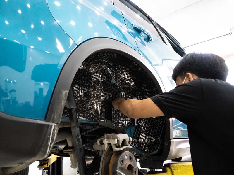 Dán cách âm hốc bánh xe điện