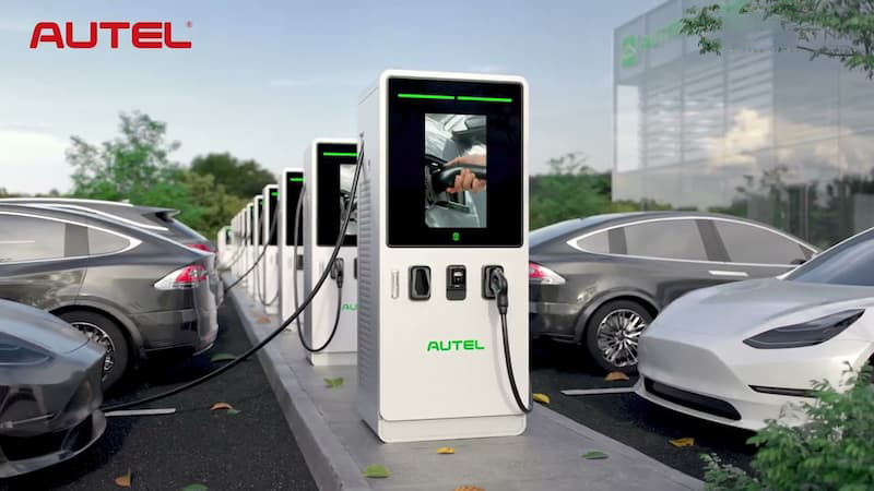 Đầu tư trạm sạc công cộng