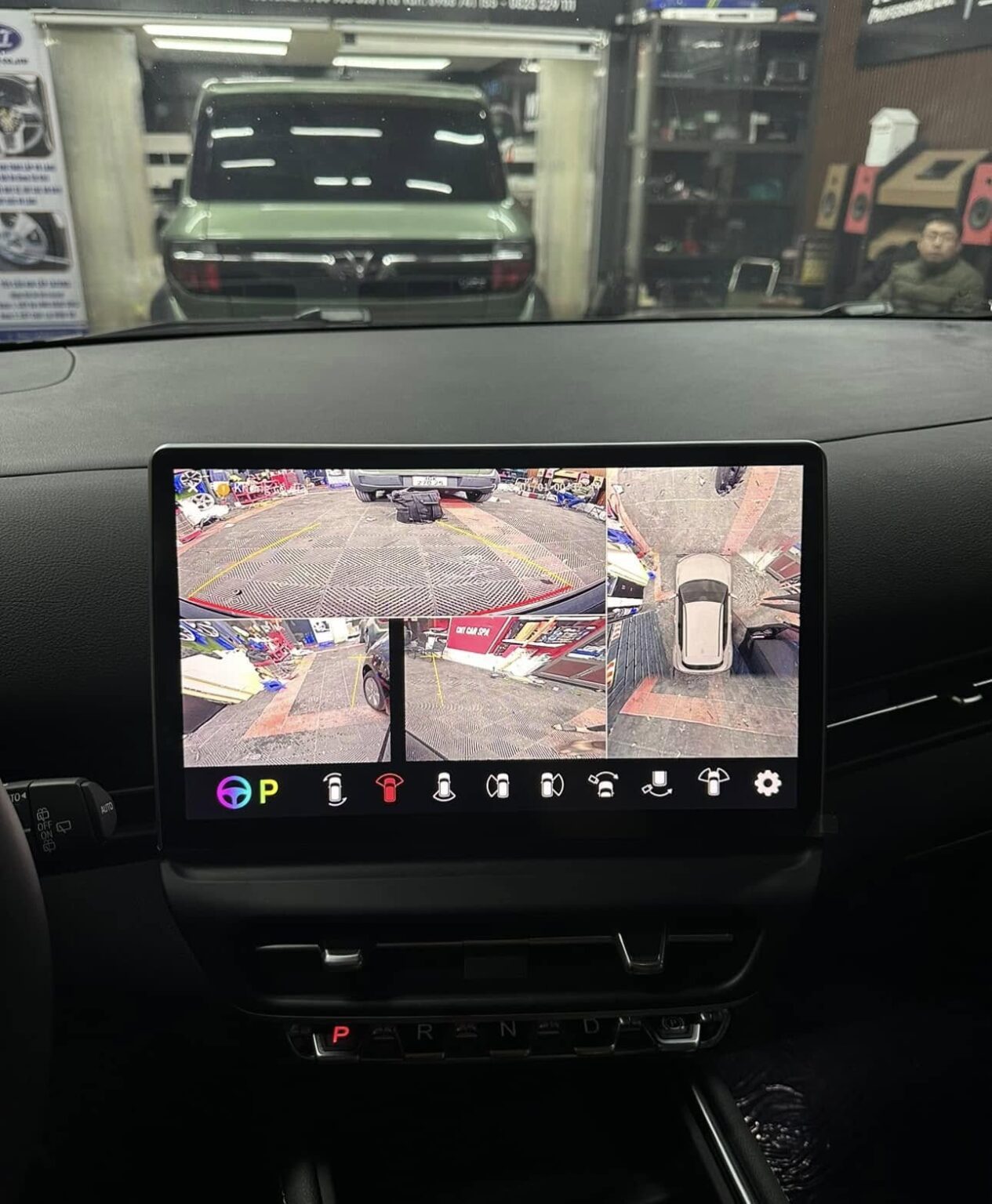 Cam 360 tích hợp màn hình zin nguyên bản cho VF6s, VF7s