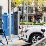 Giá trụ sạc nhượng quyền Vinfast